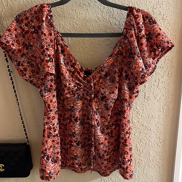 Almost Famous Sweetheart neckline blouse - Picture 1 of 2